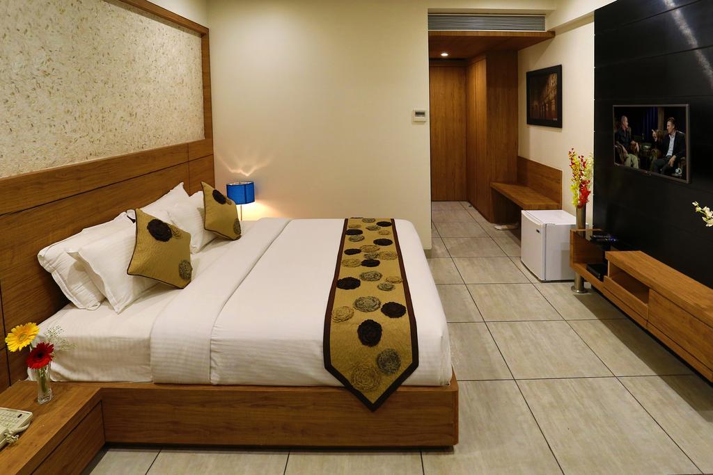 Grand Kailash Hotel Аурангабад Номер фото